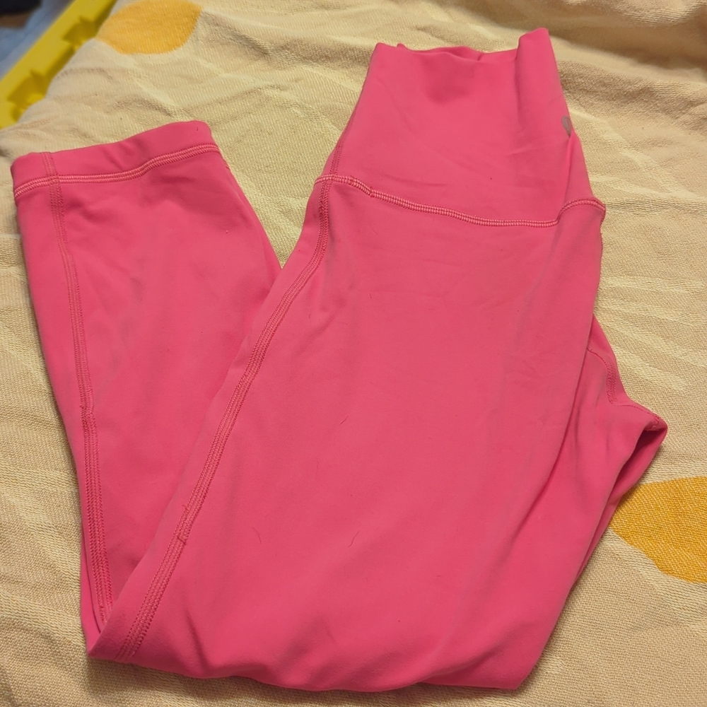 For Sandy COPY COPY - Lululemon cropped size 4